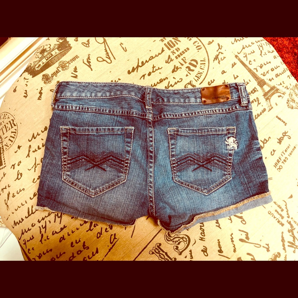Express Short Shorts! ❤️💕